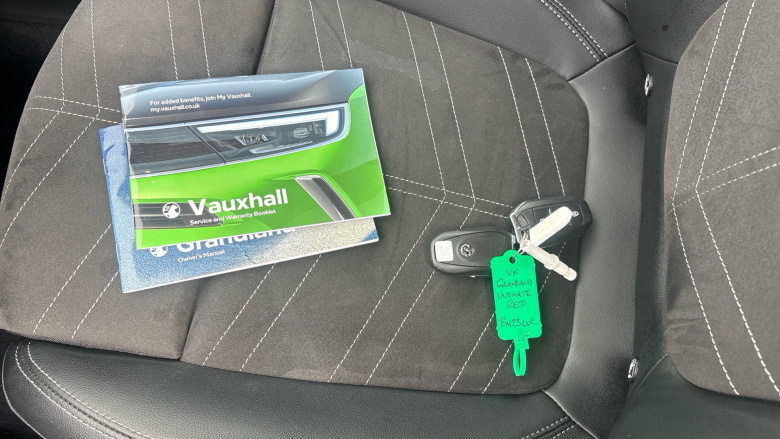 Vauxhall Grandland 1.2 Turbo Ultimate 5dr Petrol Hatchback